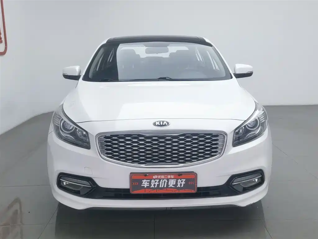 KIA K4