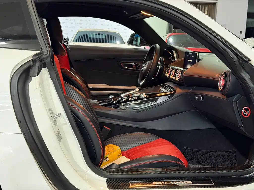 Mercedes-Benz AMG GT — миниатюра 9