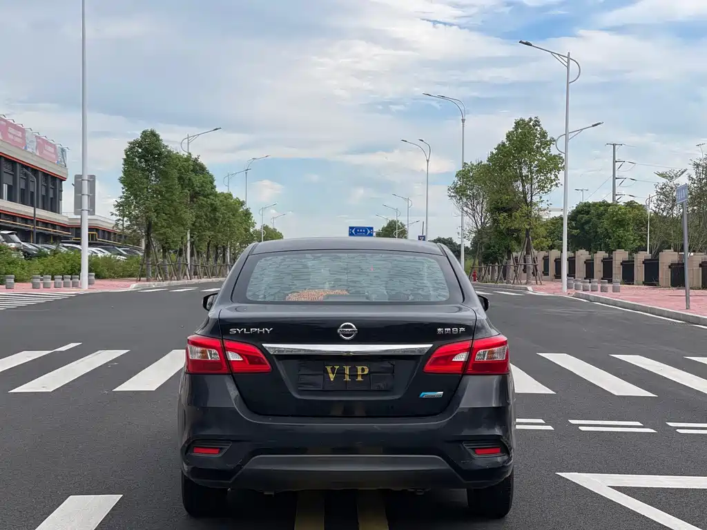 Nissan Sylphy — миниатюра 8