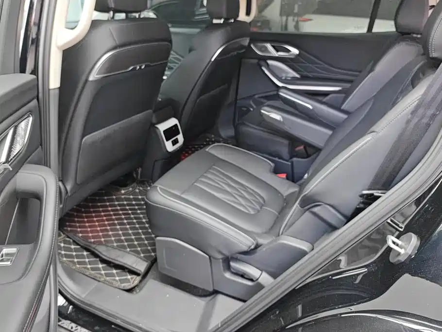Hongqi Hongqi HS7 PHEV — миниатюра 11