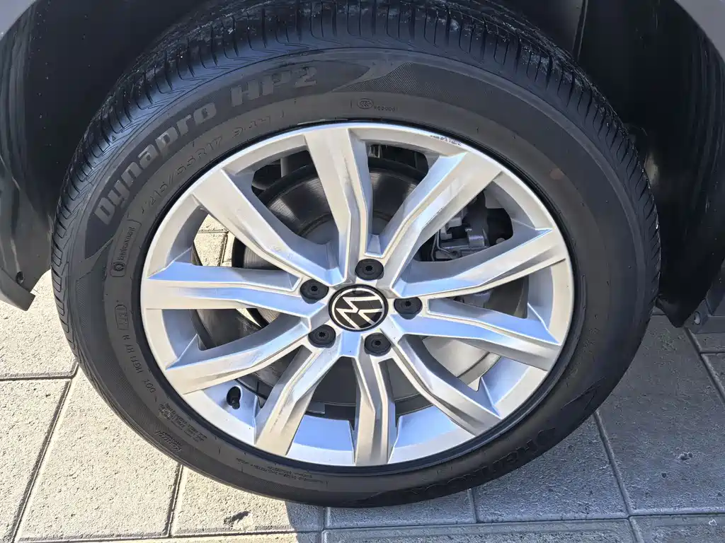 VOLKSWAGEN T ROC EXPLORING SONGS