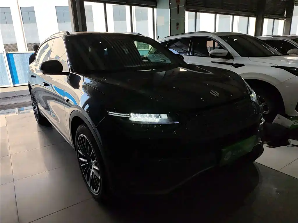 ZERO-RUNNING CAR ZERO RUN C11