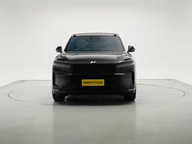 Onvo L90 2025 Max мест