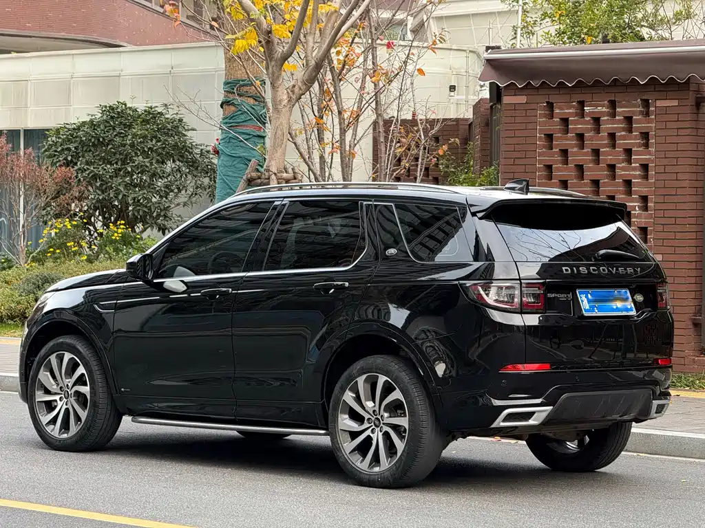 LAND ROVER DISCOVER SPORTS