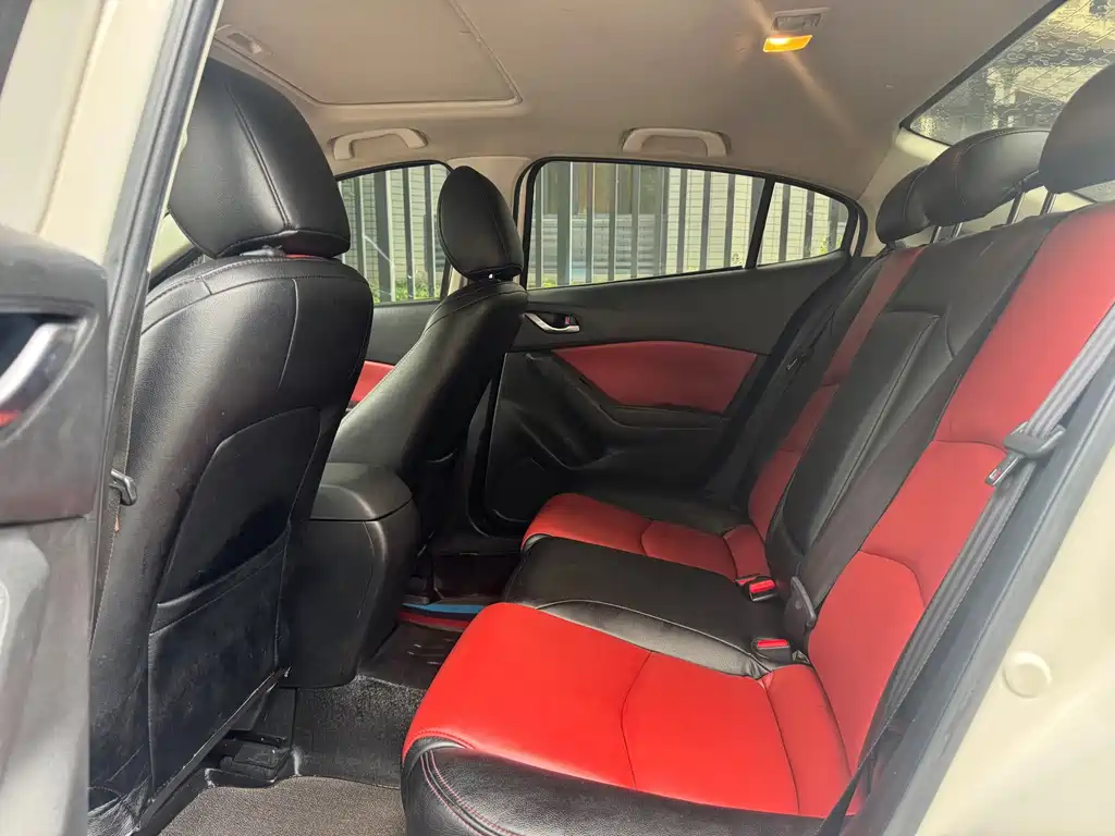 Mazda 3 Axela — миниатюра 4