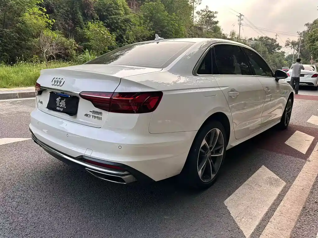 Audi A4L — миниатюра 15