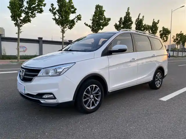 BAOJUN 730