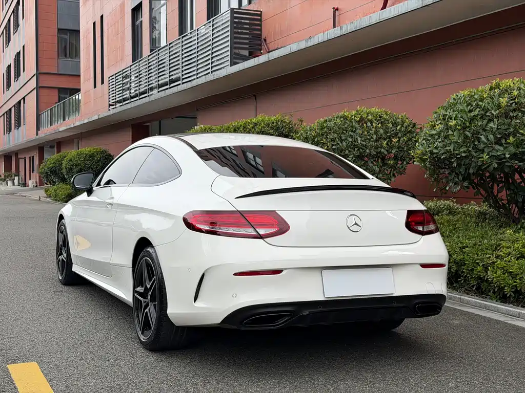 Mercedes-Benz C-Class (Import) — миниатюра 13