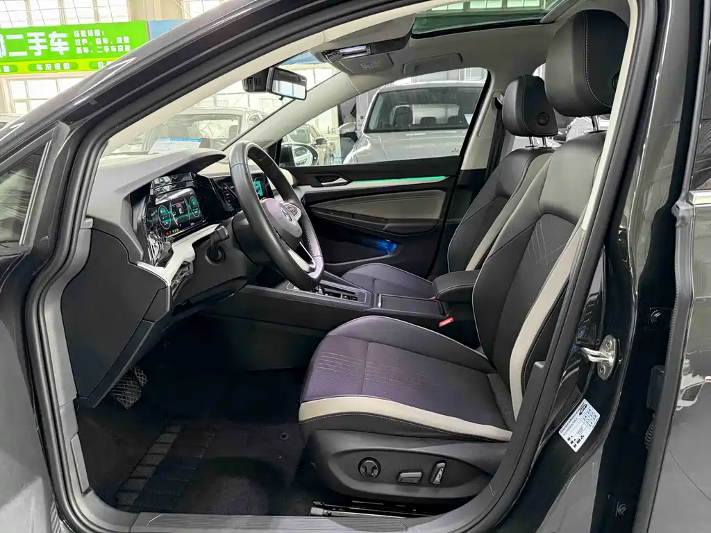 Volkswagen Golf 2021 280TSI DSG Pro