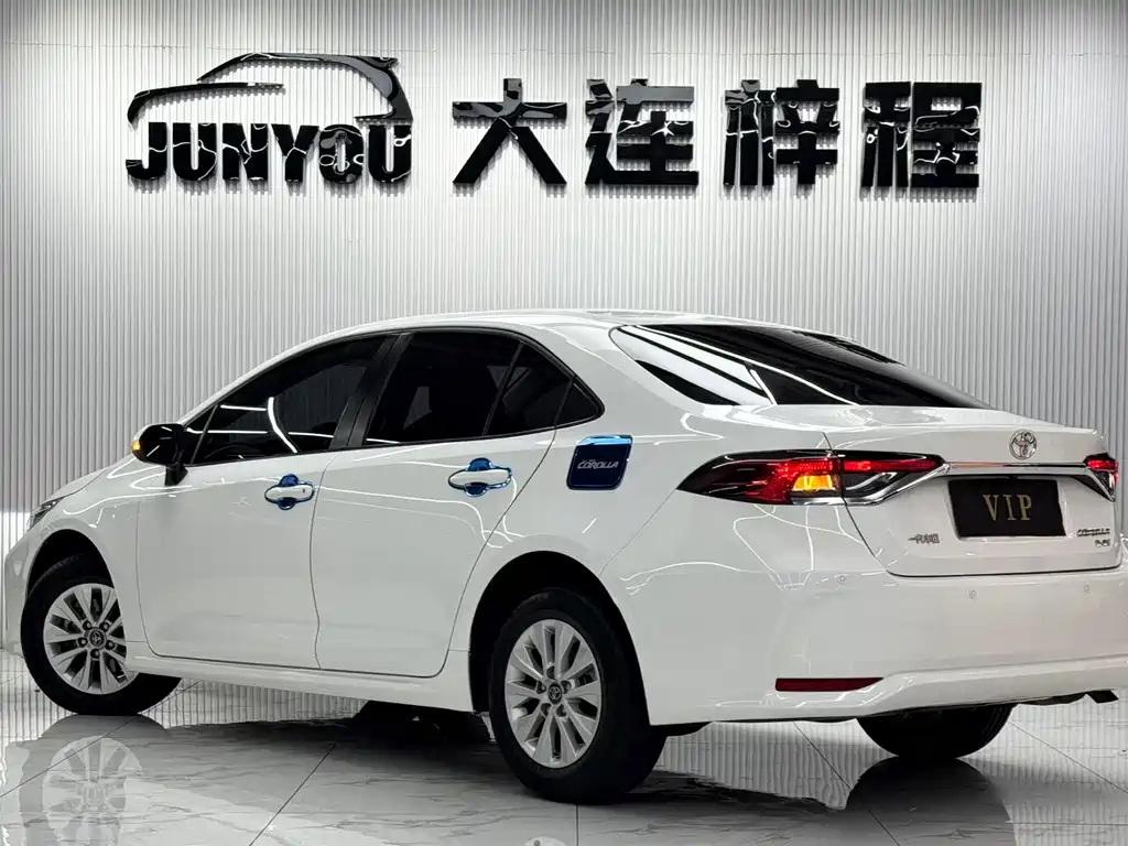 Toyota Corolla — миниатюра 6