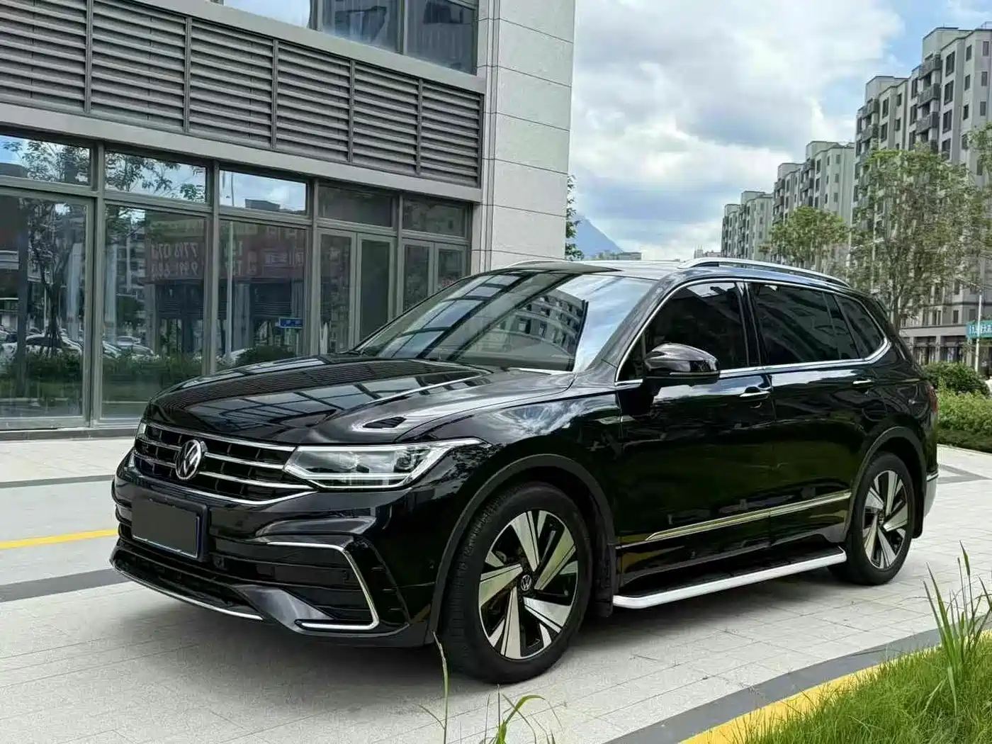 途观L 2023款 改款 330TSI 自动两驱舒享版 2023