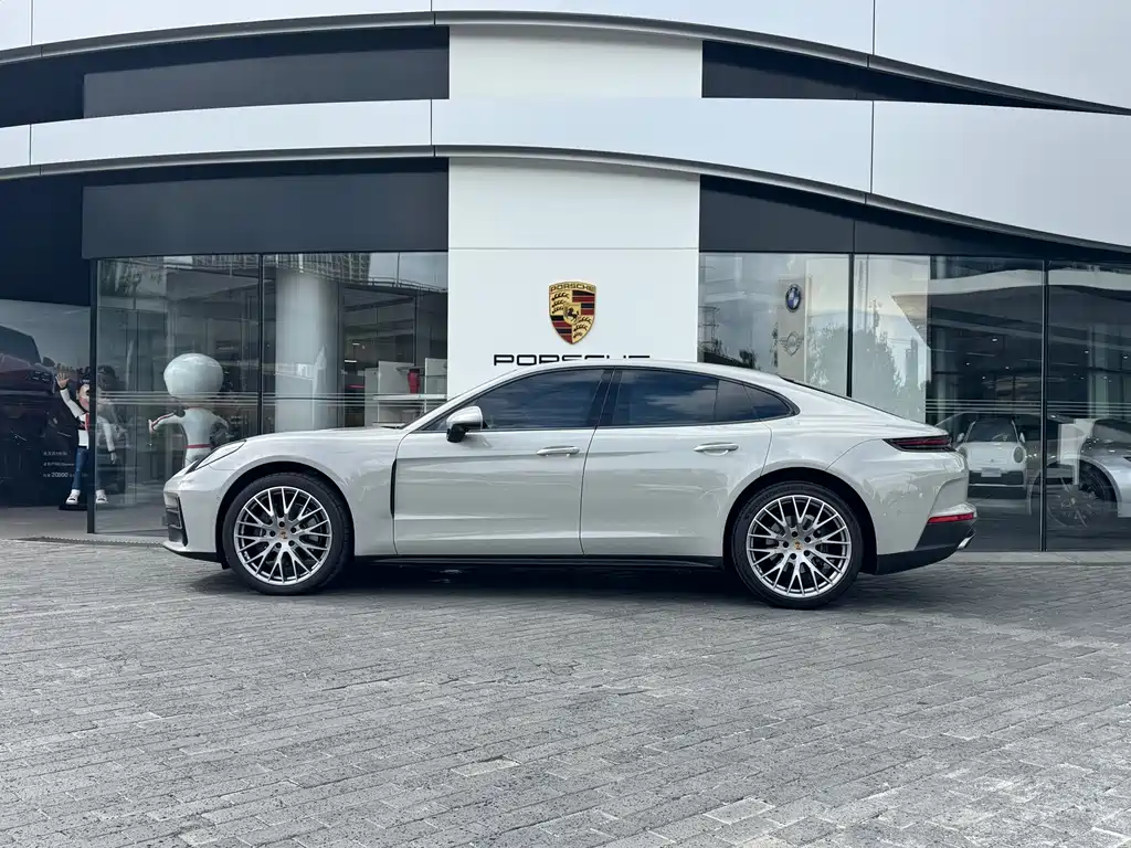 Porsche Panamera — миниатюра 4