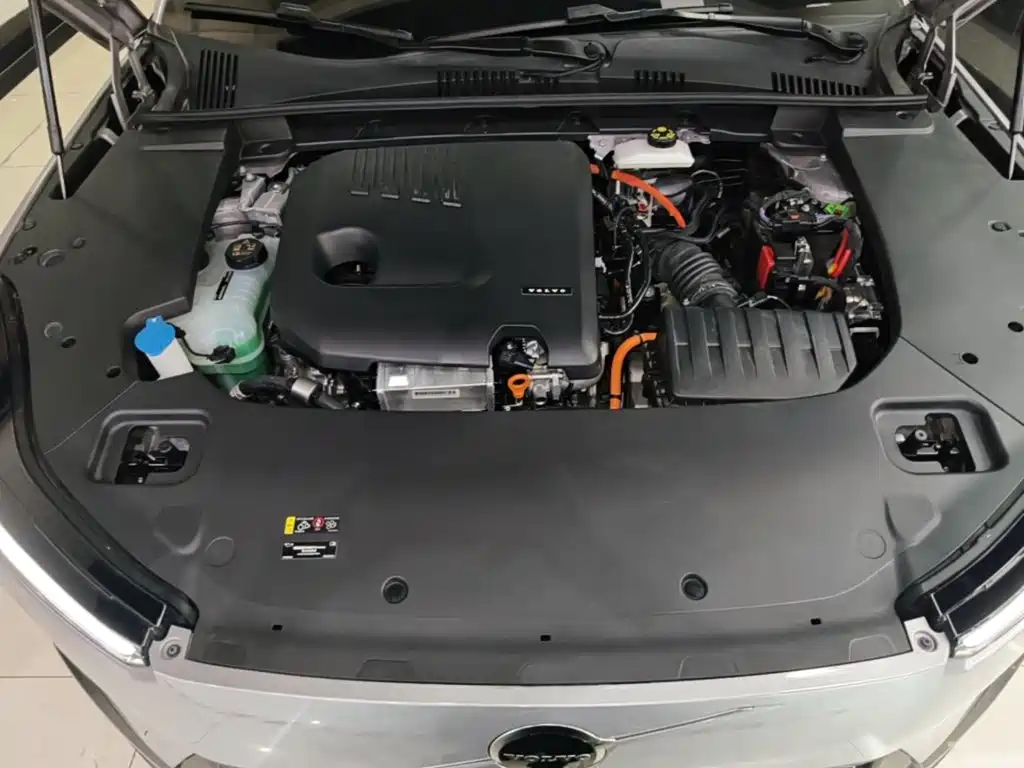 Volvo гибрид Volvo XC70 plug-in — миниатюра 20