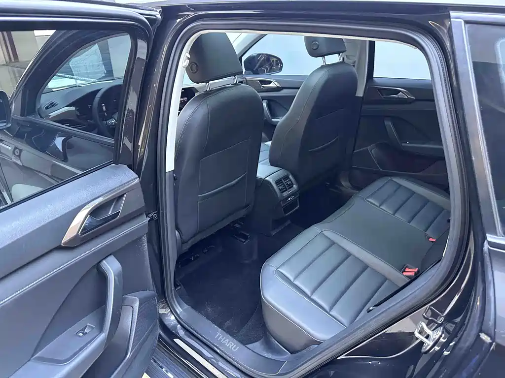 Volkswagen Tharu 2022 280TSI Comfort