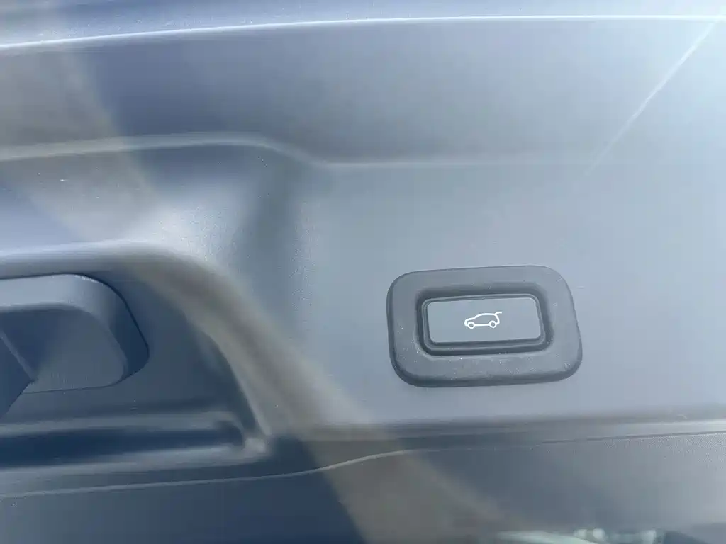 Land Rover Evoque — миниатюра 20