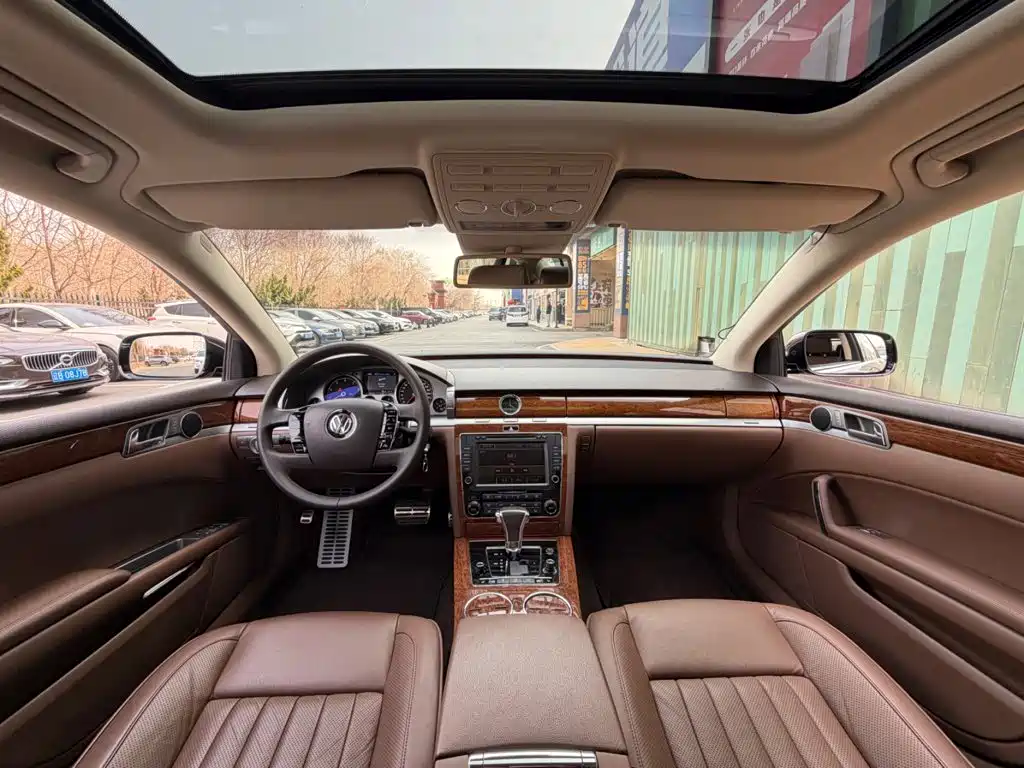 Volkswagen Phaeton — миниатюра 4