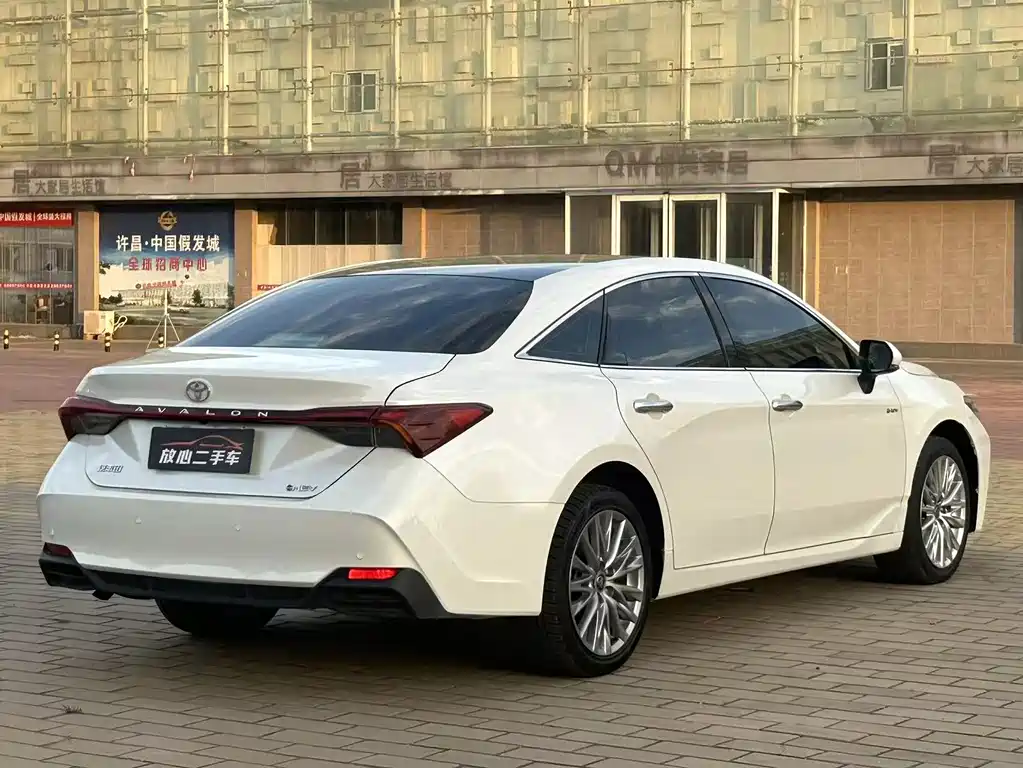 Toyota Avalon 2024 2.0L Luxury