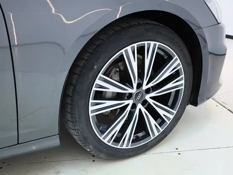 Audi A6L 2023 45 TFSI quattro Premium