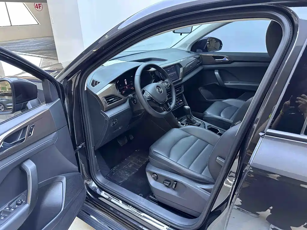 Volkswagen Tharu 2022 280TSI Comfort