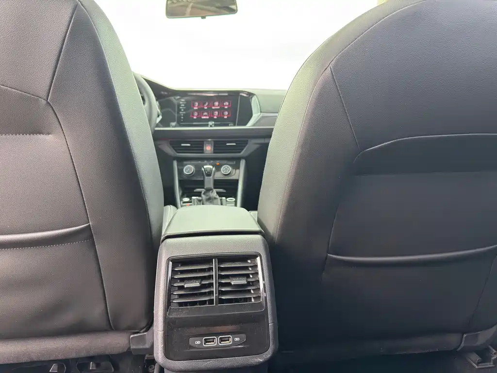 Volkswagen Sagitar — миниатюра 11