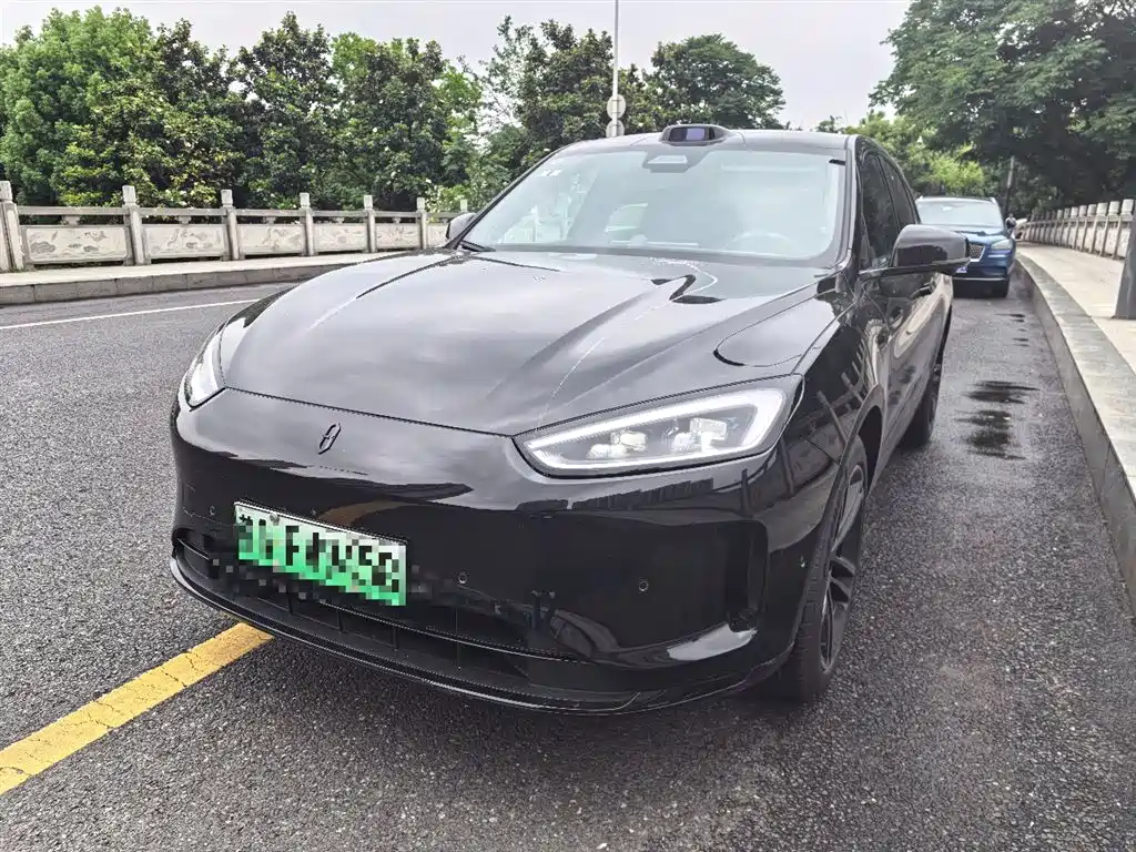 AITO AITO M5 2025