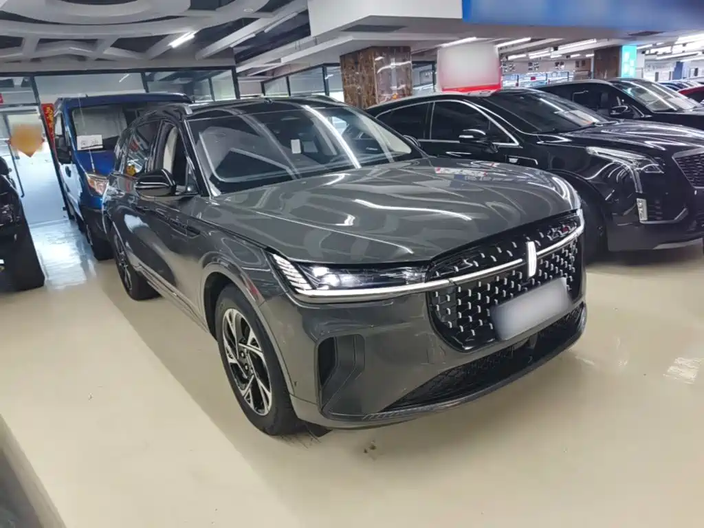 Lincoln Nautilus 2023 2.0T