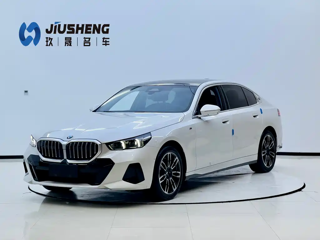 BMW 5 Series 2024