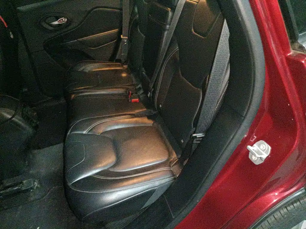 Jeep Cherokee (Import) — миниатюра 15