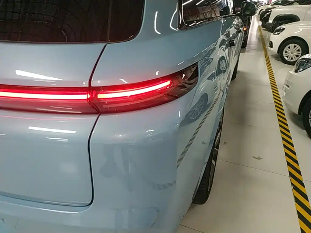 Li Auto Li L8 — миниатюра 8