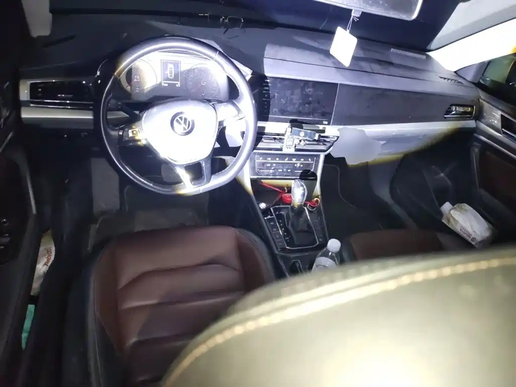 Volkswagen Lavida — миниатюра 5