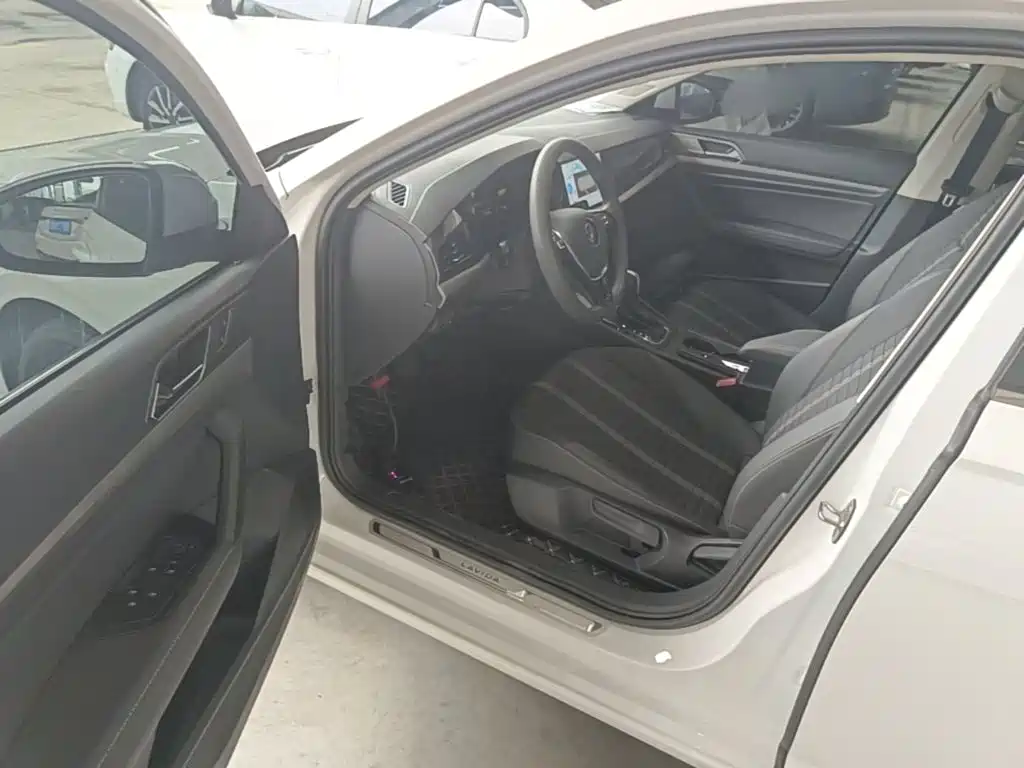 Volkswagen Lavida — миниатюра 16
