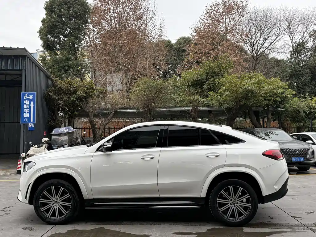 MERCEDES-BENZ GLE COUPE