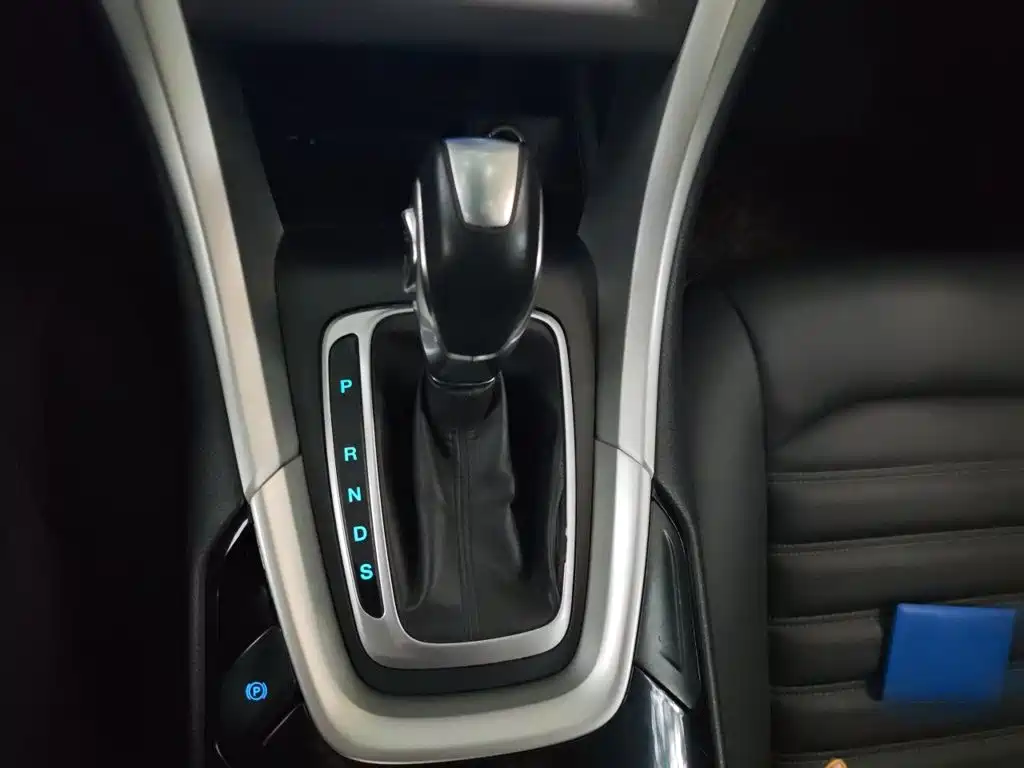 Ford Mondeo — миниатюра 15