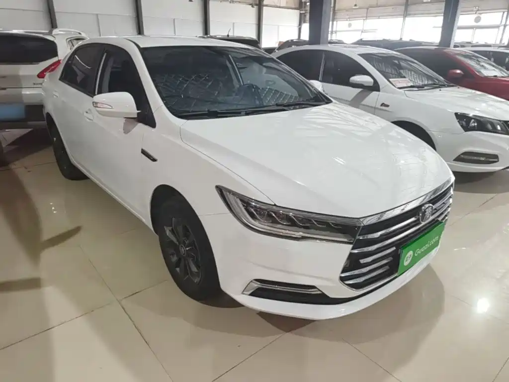 BYD Qin — миниатюра 4