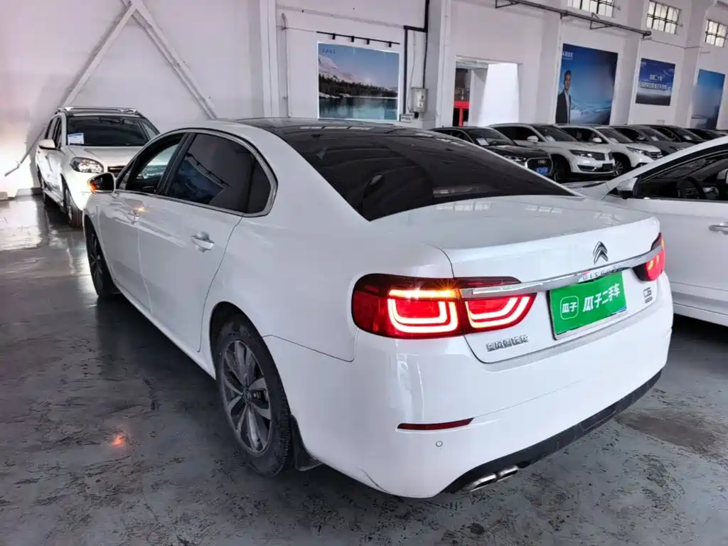Citroen C6 — миниатюра 5