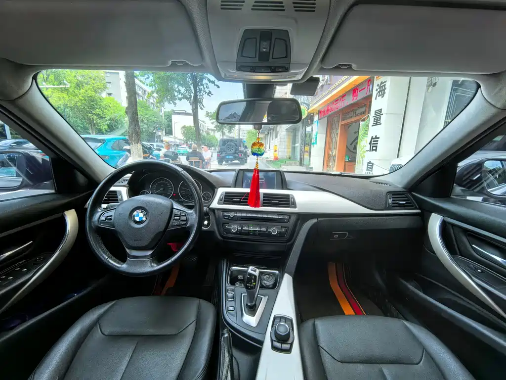 BMW 3 Series — миниатюра 10