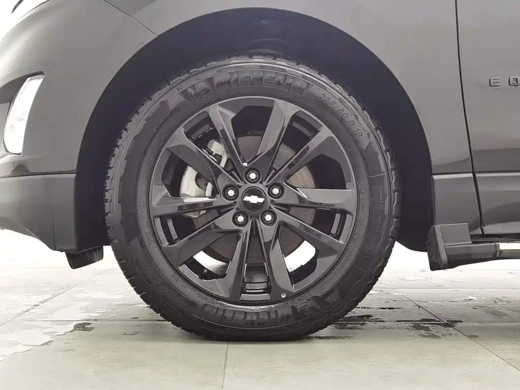 Chevrolet Equinox — миниатюра 17