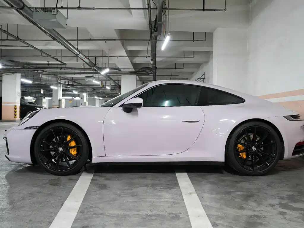 Porsche 911 2023 Carrera 3.0T