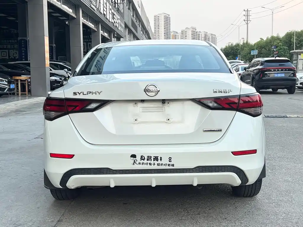 Nissan Sylphy — миниатюра 6