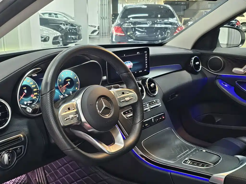 Mercedes-Benz C-Class — миниатюра 8