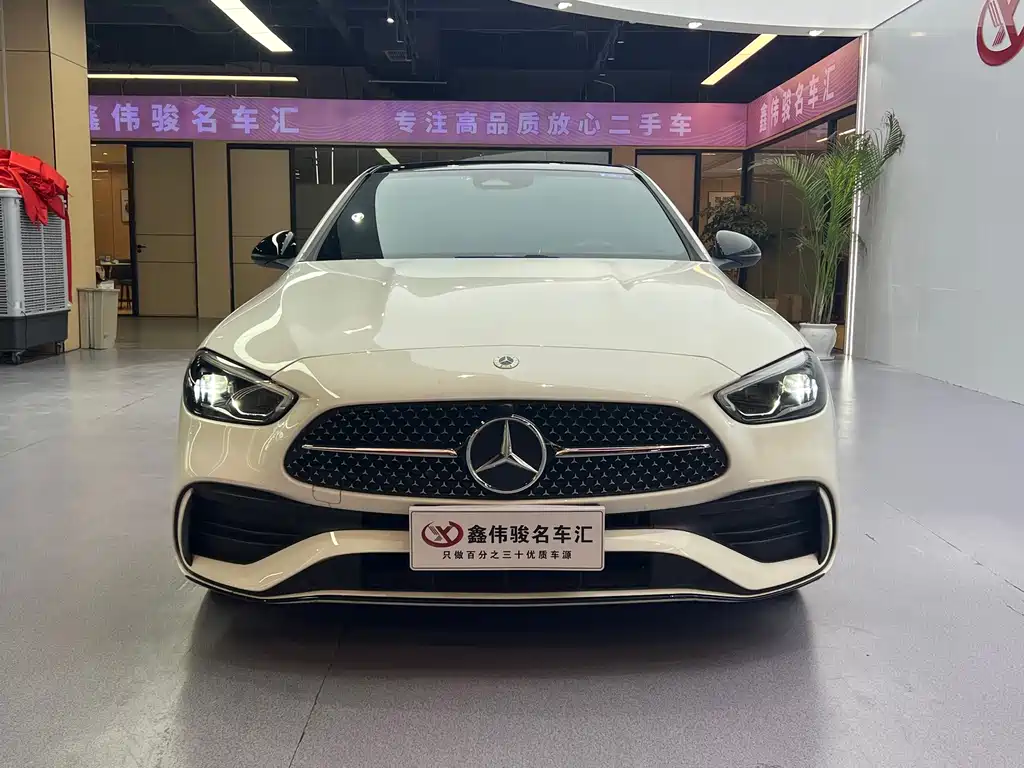 Mercedes-Benz C-Class — миниатюра 3