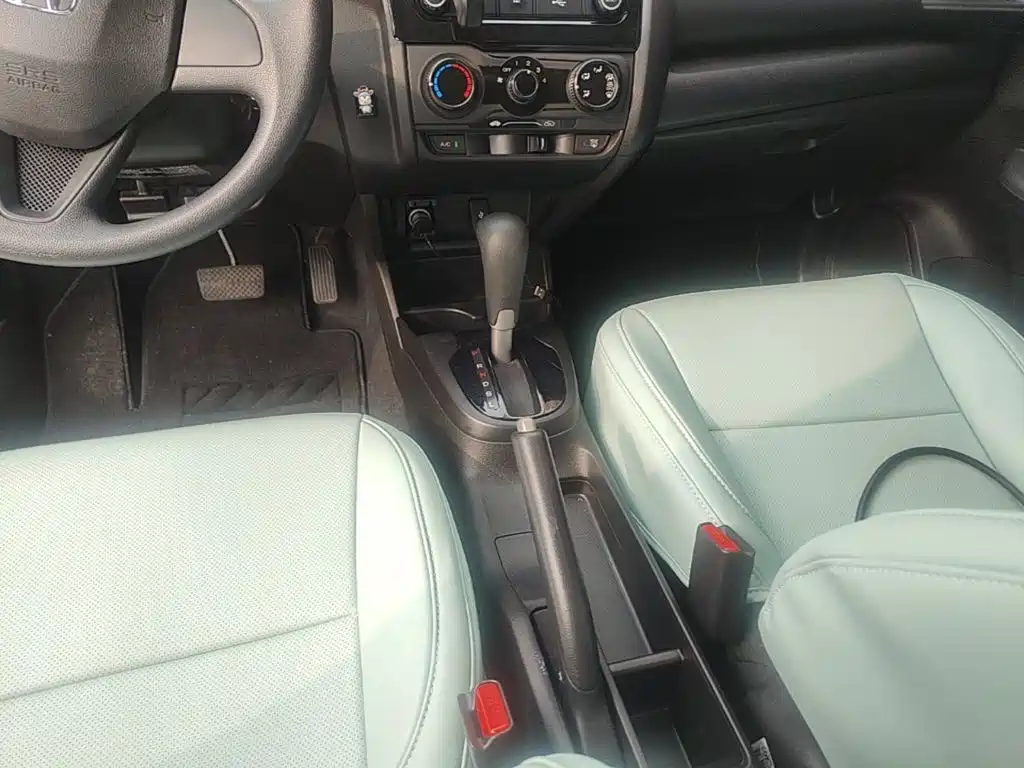 Honda Fit — миниатюра 14