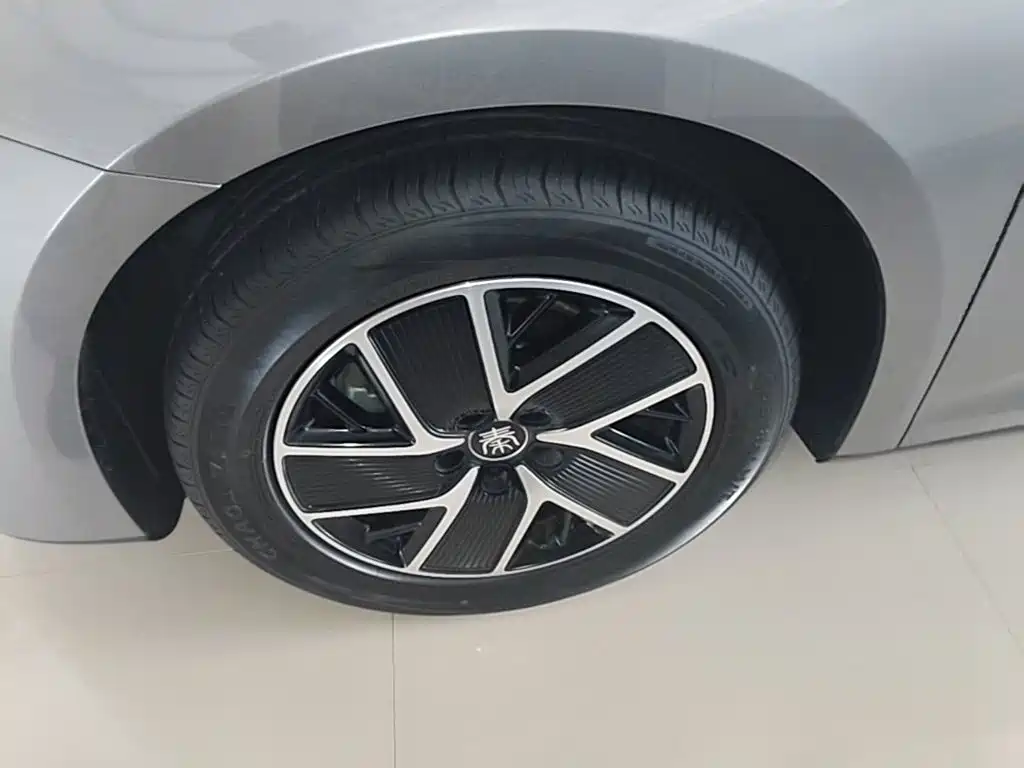 BYD Qin L — миниатюра 23