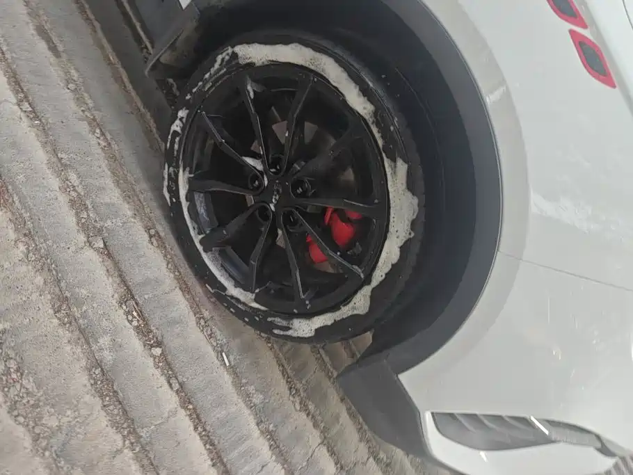 Geely Emgrand S — миниатюра 6