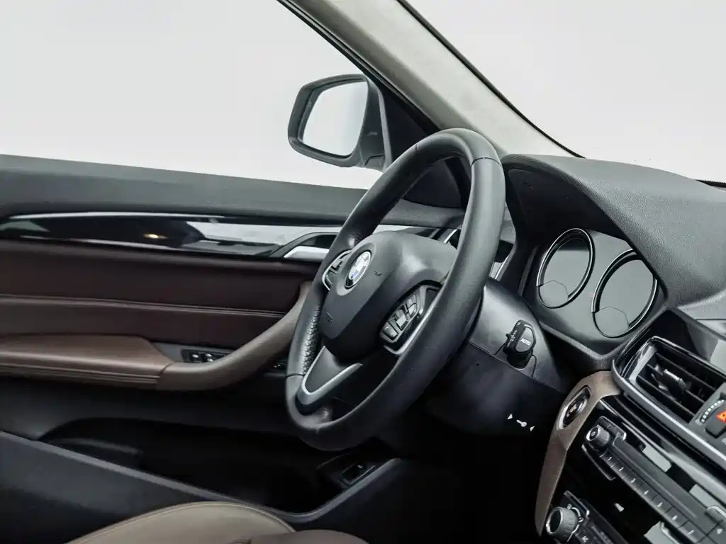 BMW X1 — миниатюра 22