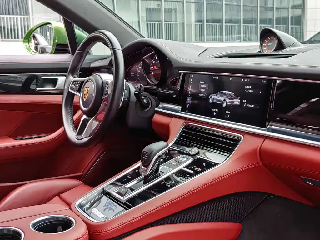 Porsche Panamera — миниатюра 13
