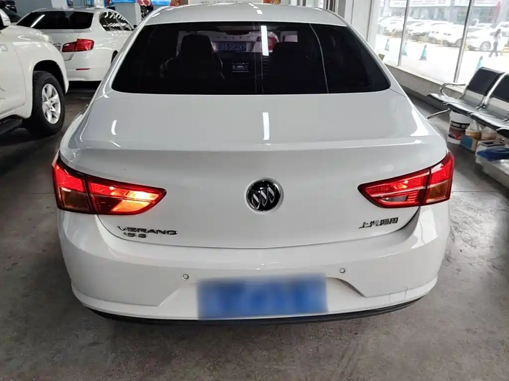 Buick Verano — миниатюра 6