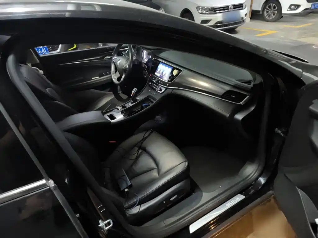 Buick LaCrosse — миниатюра 20