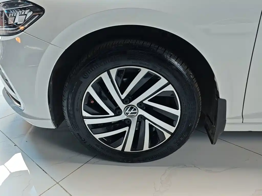 Volkswagen Lavida — миниатюра 23