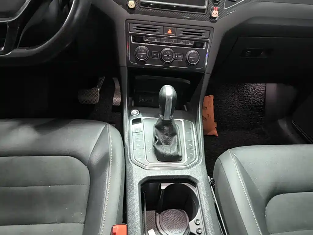 Volkswagen Golf Sportsvan — миниатюра 14